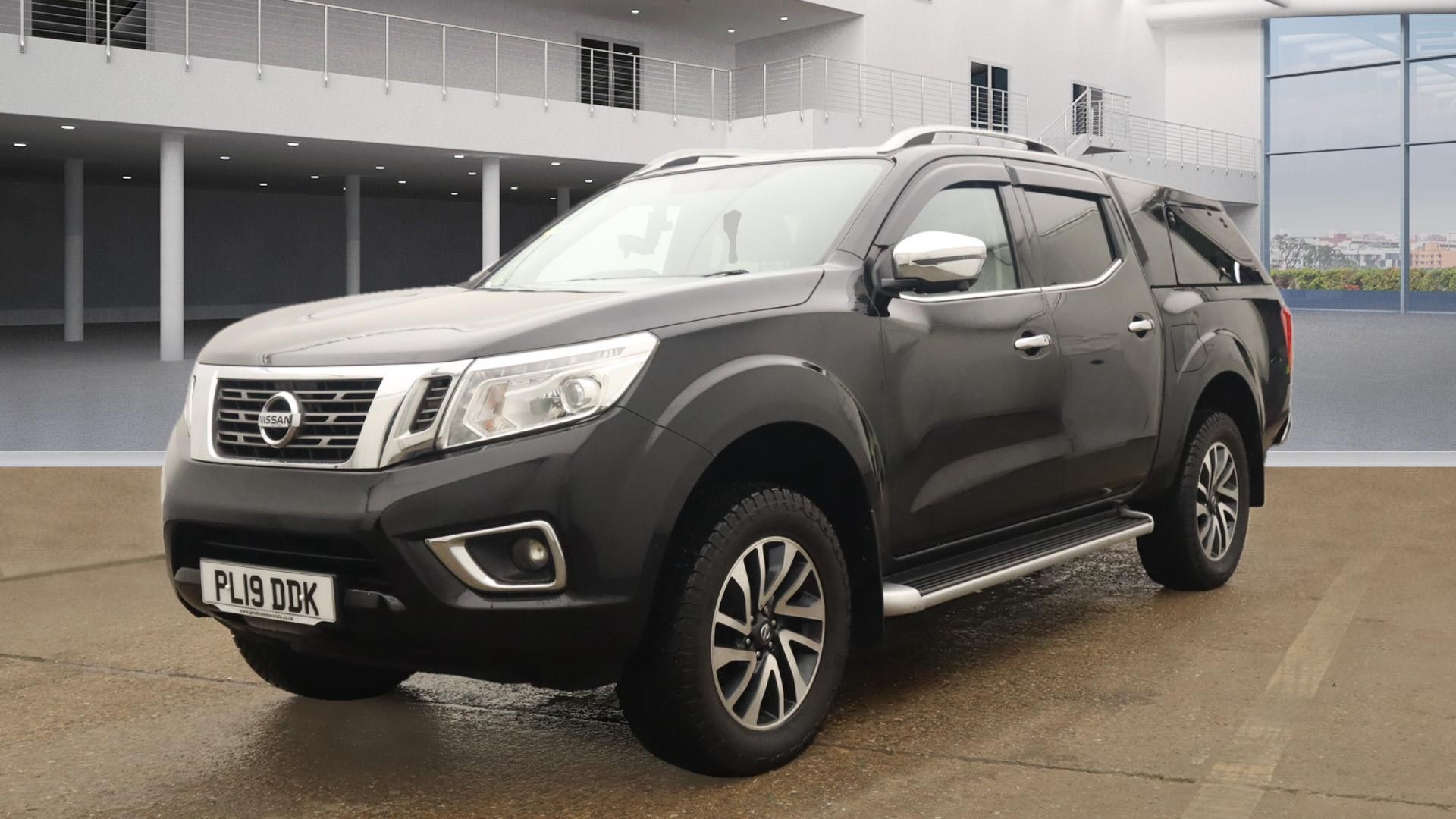 NISSAN Navara